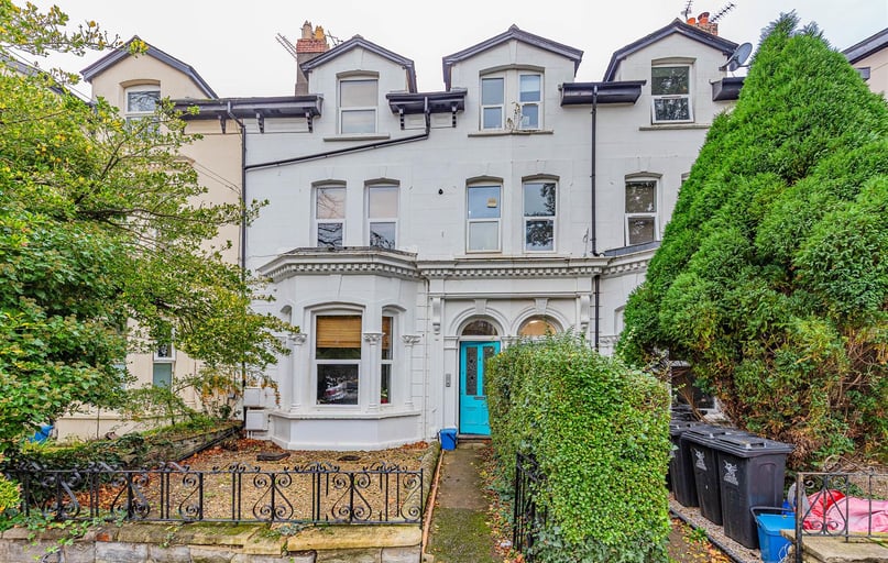 East Grove, Plasnewydd, Cardiff - Image 1